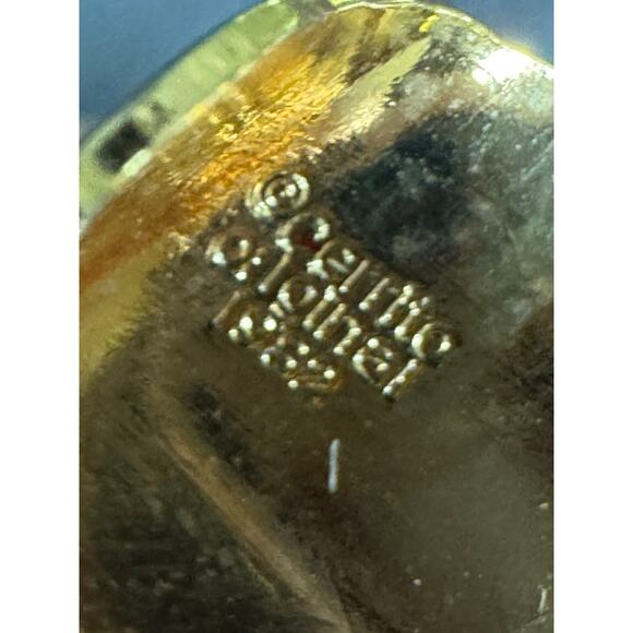 Signed Cerrito Original 1982 Brooch – Enamel Orchid Floral Gold Tone Pin - Picture 4 of 8